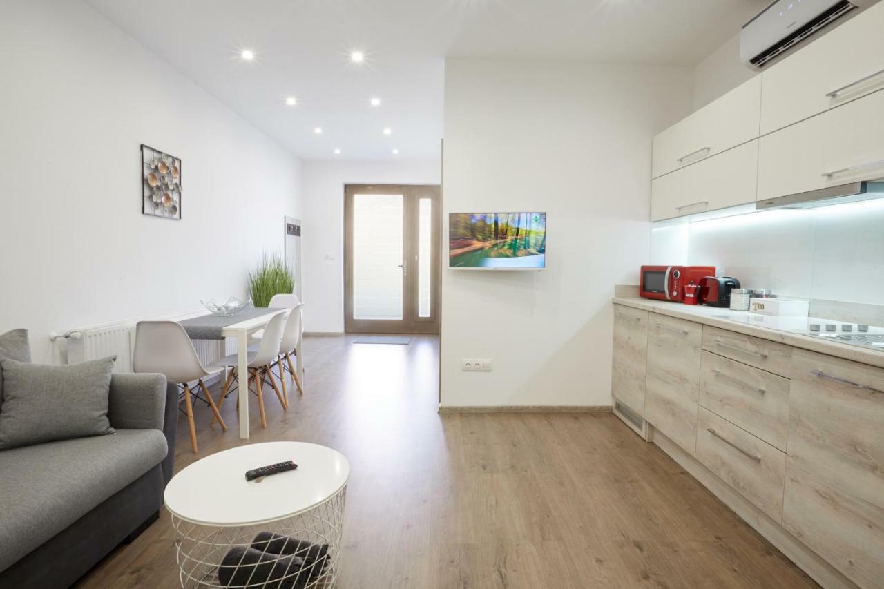 Foter Apartman Ii. Villány Екстериор снимка