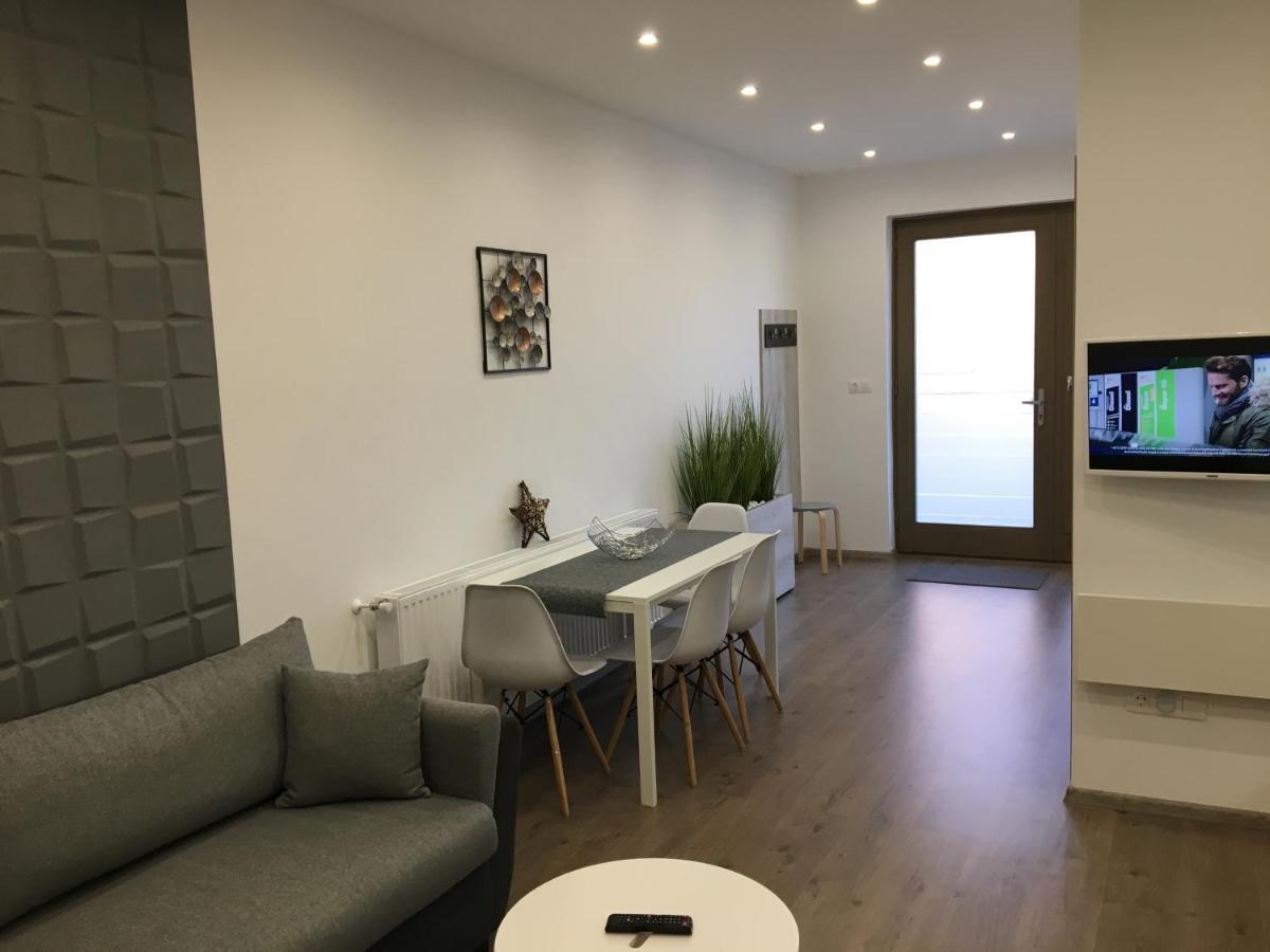 Foter Apartman Ii. Villány Екстериор снимка